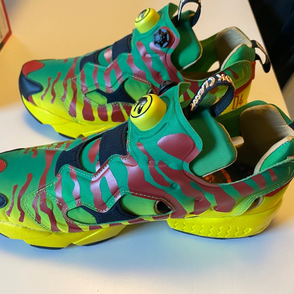 Jurassic Park Giant Attack Size Fury sneakers Reebok 6.5